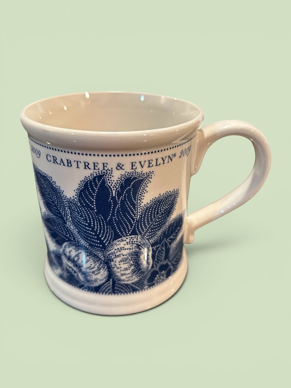 Crabtree & Evelyn 2009 Blue/White Annual Collectible Mug - Pre-Owned No Box